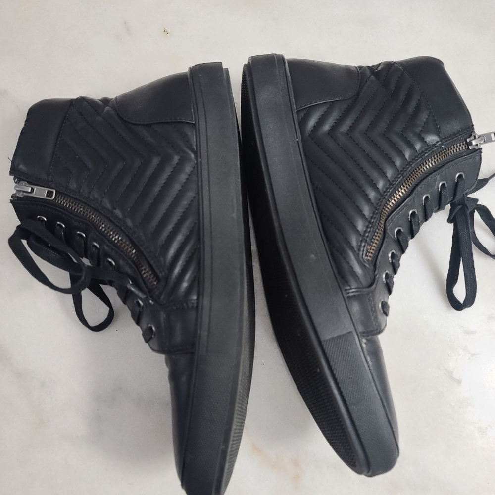 Steven madden high top